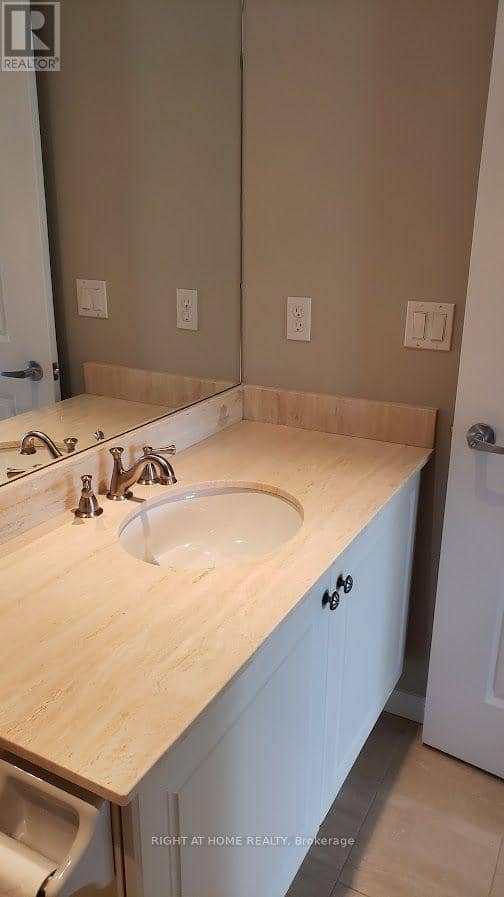 327 - 900 Mount Pleasant Road — photo 17 of 25
