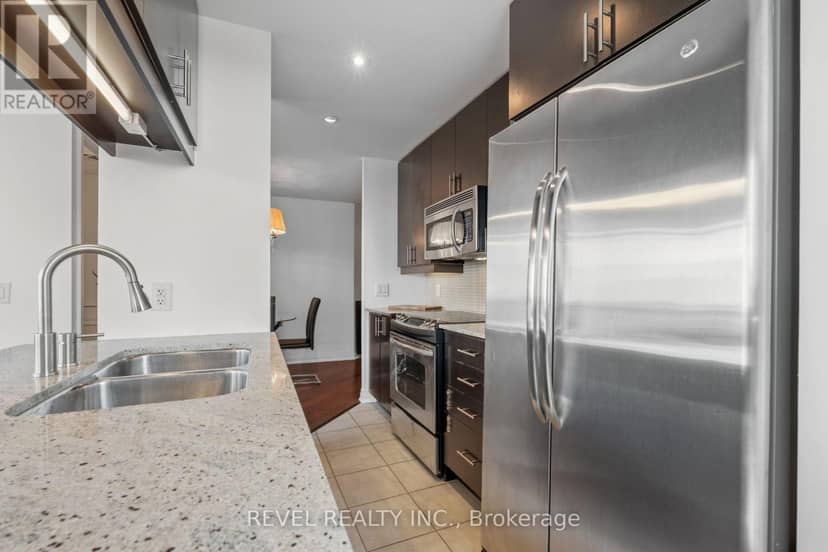 511 - 1055 Southdown Road — photo 9 of 40