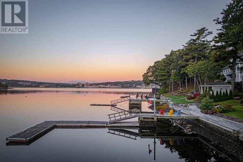 1077 Shore Drive, Bedford, photo 5