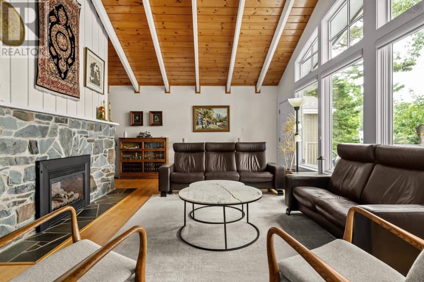 1077 Shore Drive — photo 9 of 40