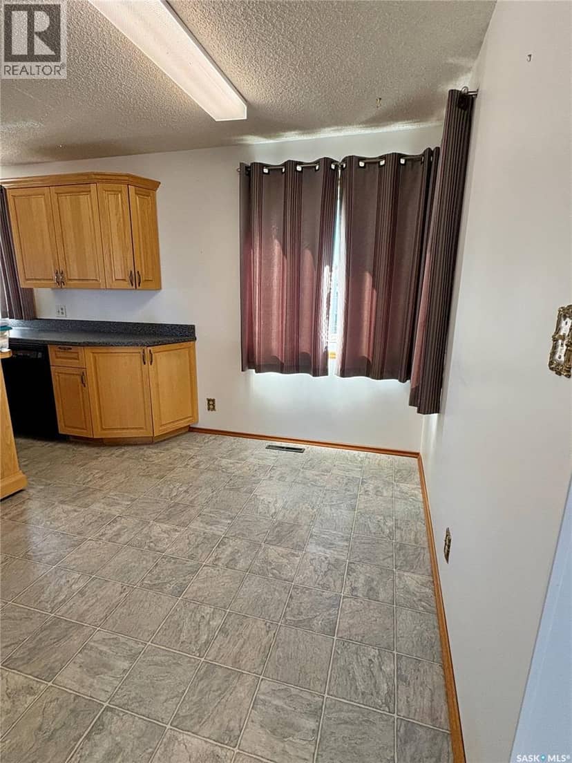 306 2nd STREET W, Kyle, photo 5