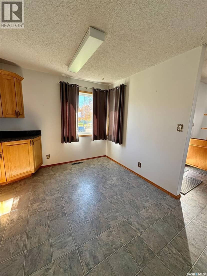 306 2nd STREET W, Kyle, photo 6