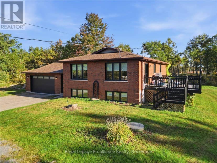 10389 41 Highway, Addington Highlands, photo 2