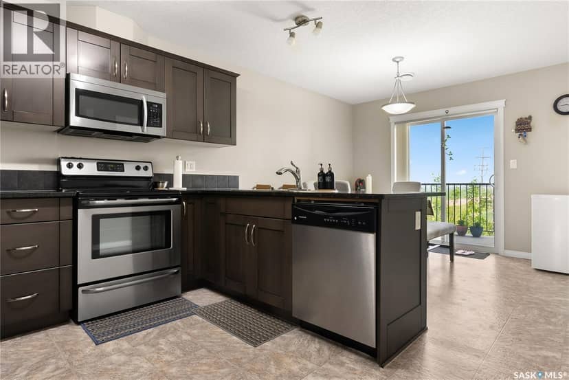 305 3822 Dewdney AVENUE E — photo 10 of 25