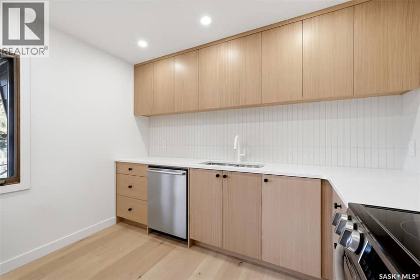 27 Quincy DRIVE — photo 13 of 40