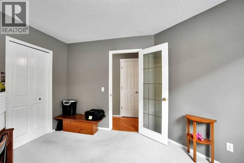 95 Citadel Grove NW — photo 11 of 40