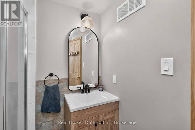 320 Lafontaine Road W — photo 28 of 40