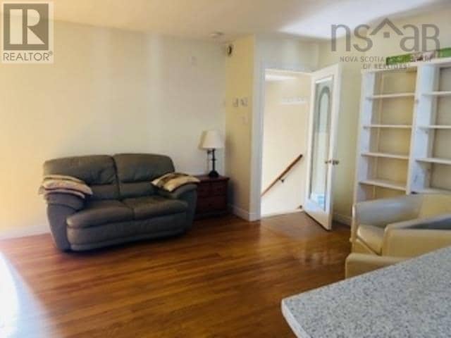 2167-2175 Windsor Street — photo 12 of 22