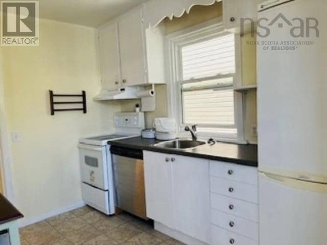 2167-2175 Windsor Street — photo 6 of 22