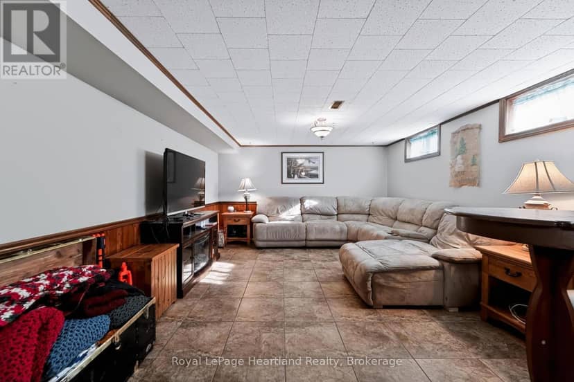 107 Mary Street — photo 23 of 40