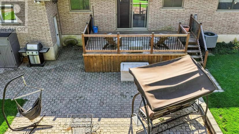 107 Mary Street — photo 38 of 40