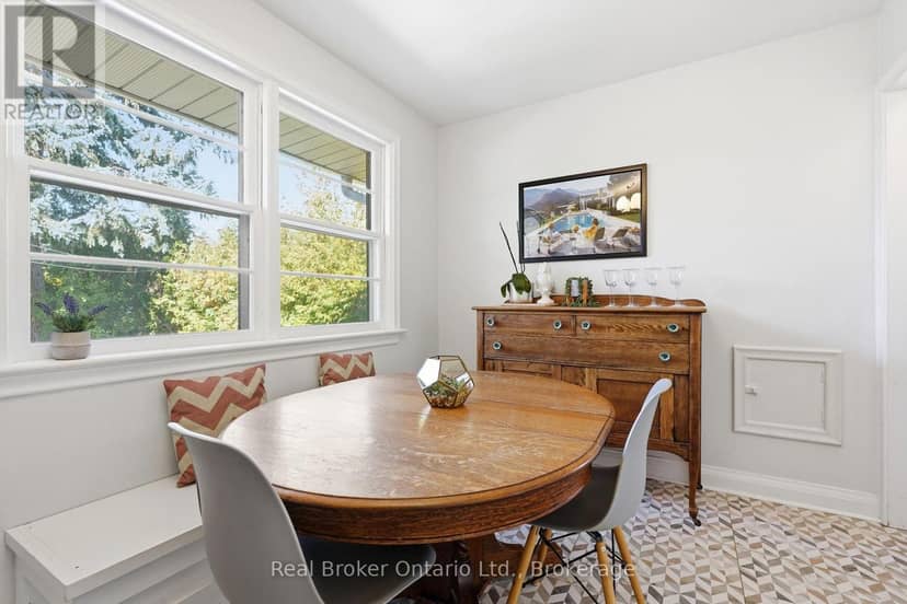 68 Emma Street — photo 10 of 40