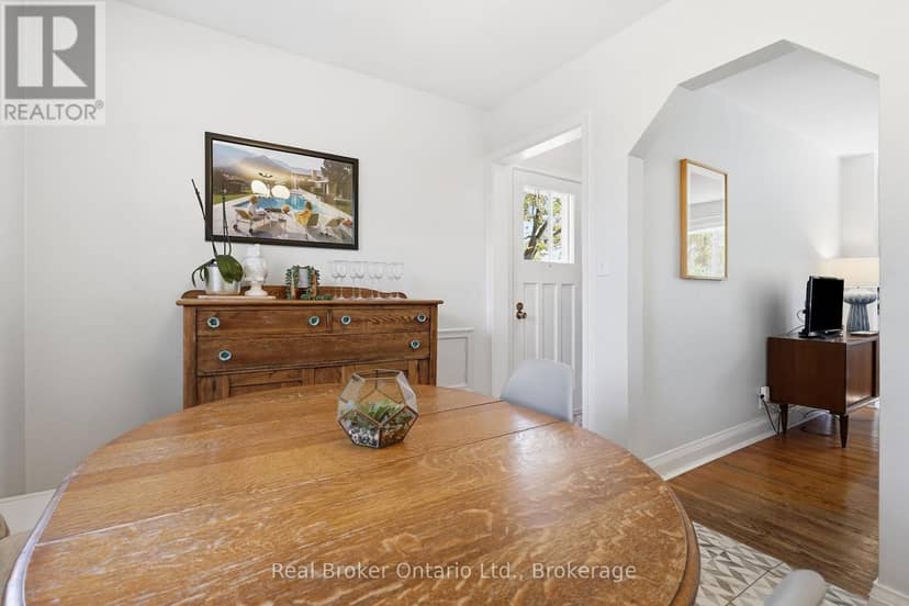 68 Emma Street — photo 11 of 40