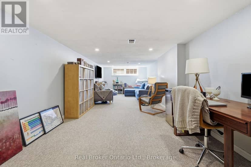 68 Emma Street — photo 27 of 40