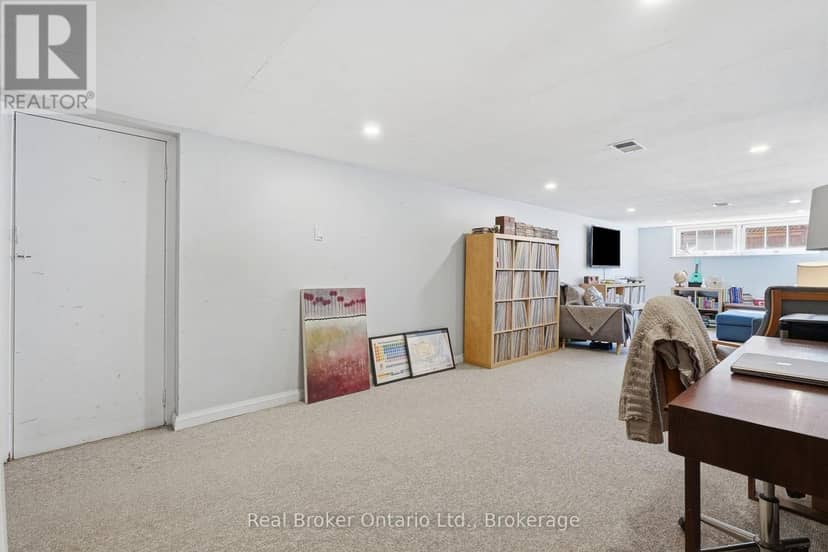 68 Emma Street — photo 28 of 40