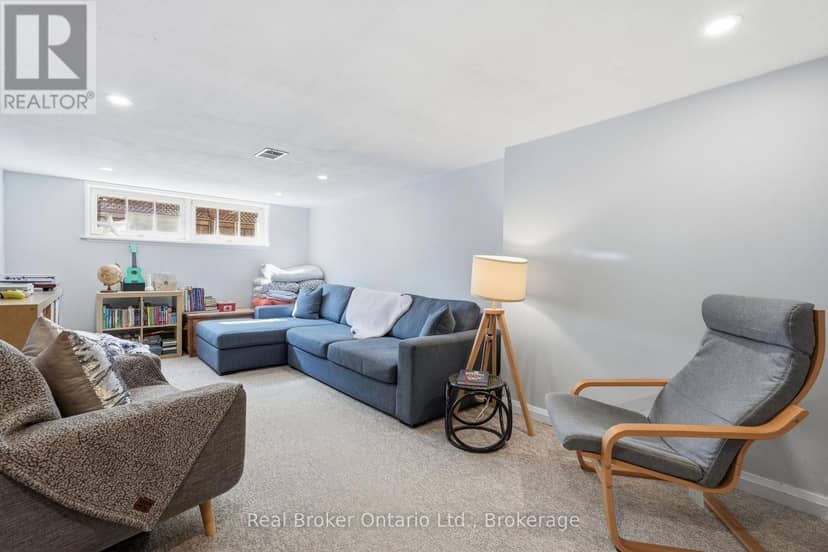 68 Emma Street — photo 29 of 40