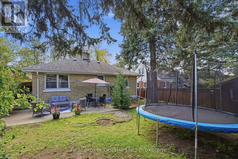 68 Emma Street — photo 38 of 40