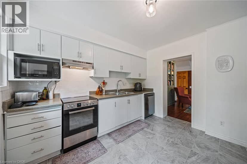 24 BELVIEW Avenue — photo 17 of 33