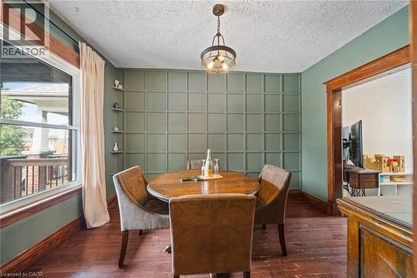 24 BELVIEW Avenue — photo 8 of 33
