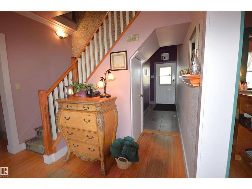 5023 51 Ave Av — photo 27 of 40
