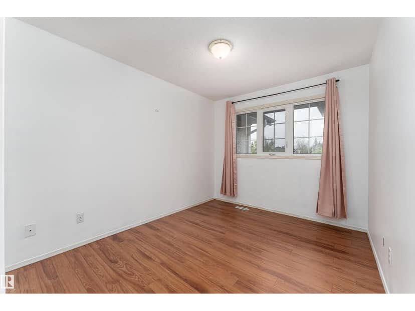 121 Bulyea Rd NW — photo 14 of 23