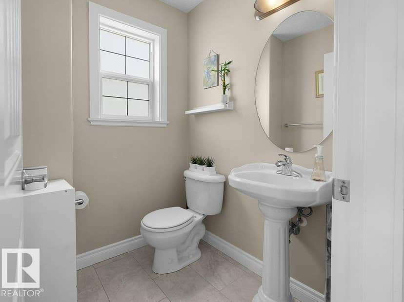 1476 McMillian Wy SW — photo 17 of 40