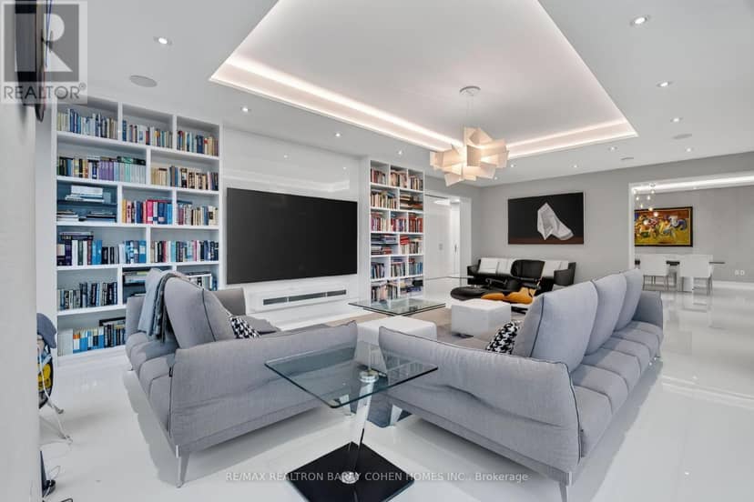 1602 - 80 Yorkville Avenue, Toronto, photo 4