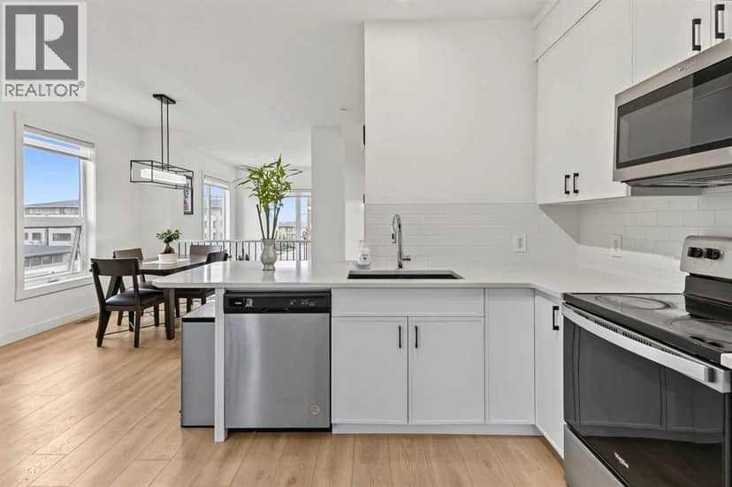 244 Livingston Common NE — photo 15 of 40