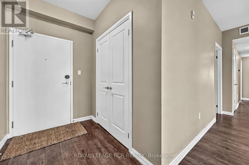 502 - 302 Essa Road, Barrie, photo 4