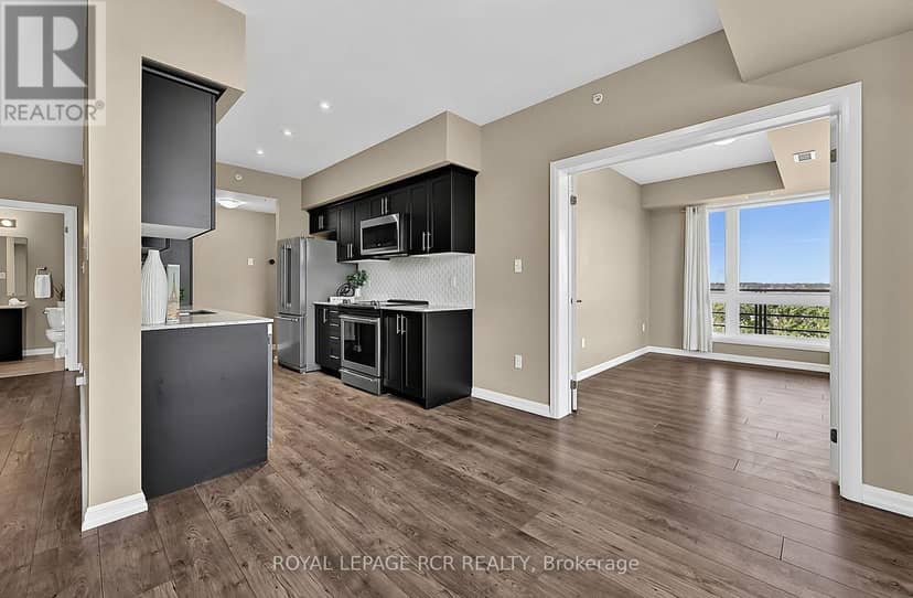 502 - 302 Essa Road — photo 9 of 40