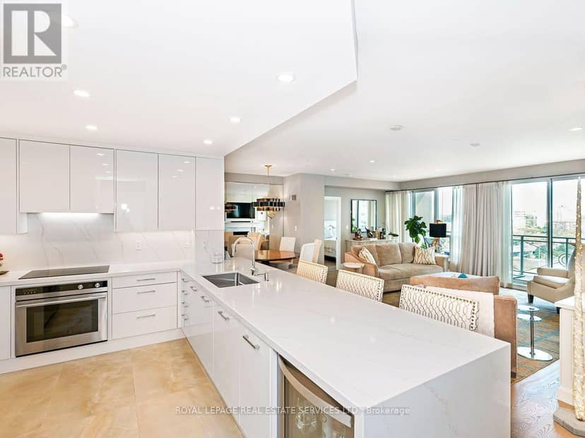 PH201 - 88 Palace Pier Court — photo 1 of 40