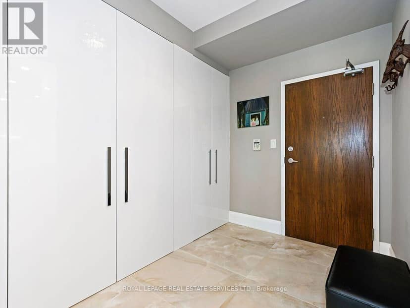 PH201 - 88 Palace Pier Court — photo 2 of 40