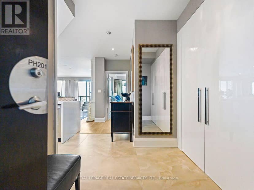 PH201 - 88 Palace Pier Court — photo 4 of 40