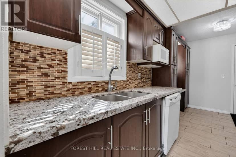 27 Saturn Drive — photo 14 of 40