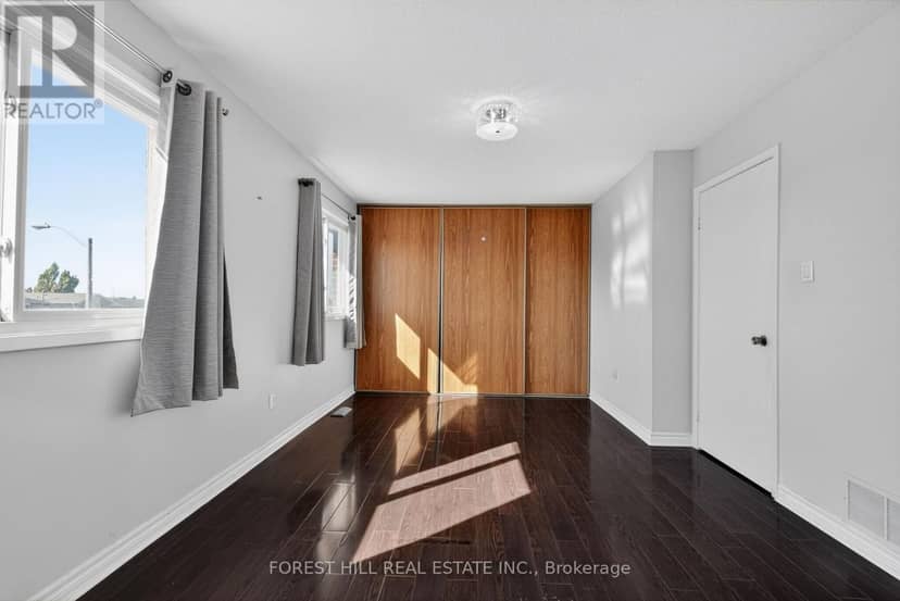 27 Saturn Drive — photo 21 of 40