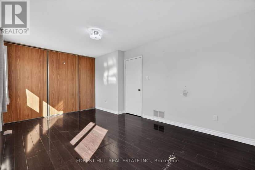 27 Saturn Drive — photo 22 of 40