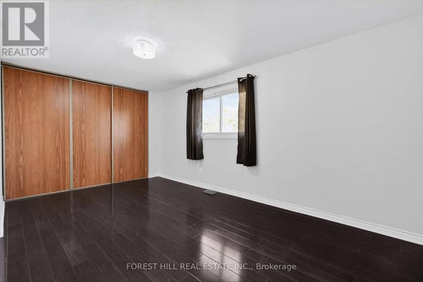 27 Saturn Drive — photo 26 of 40