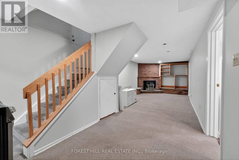 27 Saturn Drive — photo 33 of 40