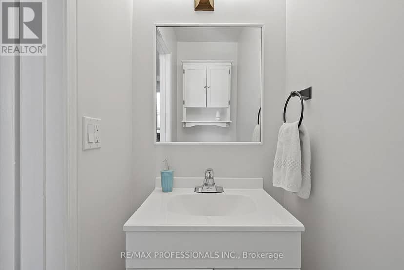 43 Franca Crescent — photo 21 of 40