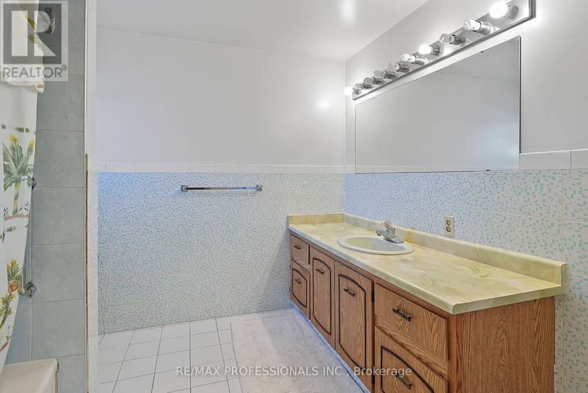 43 Franca Crescent — photo 35 of 40
