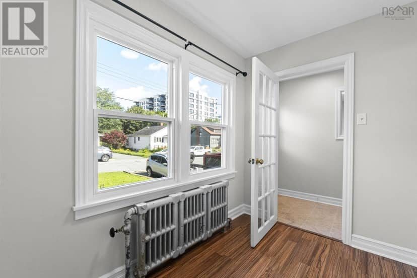 20 Rufus Avenue — photo 17 of 33
