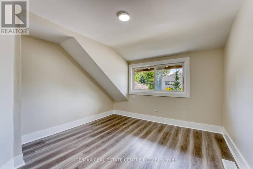 88 Lorne Avenue — photo 18 of 35