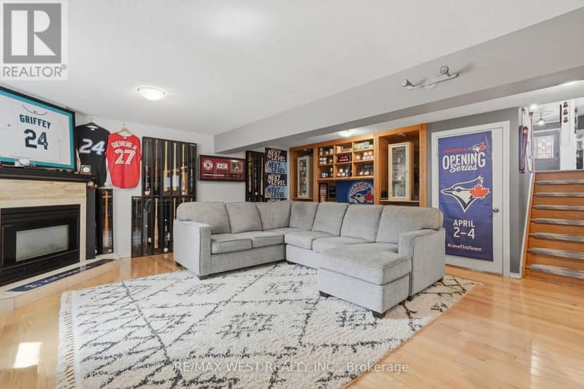 515 Berkindale Drive — photo 14 of 22