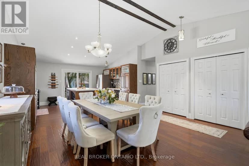 8 Moyle Drive — photo 10 of 40