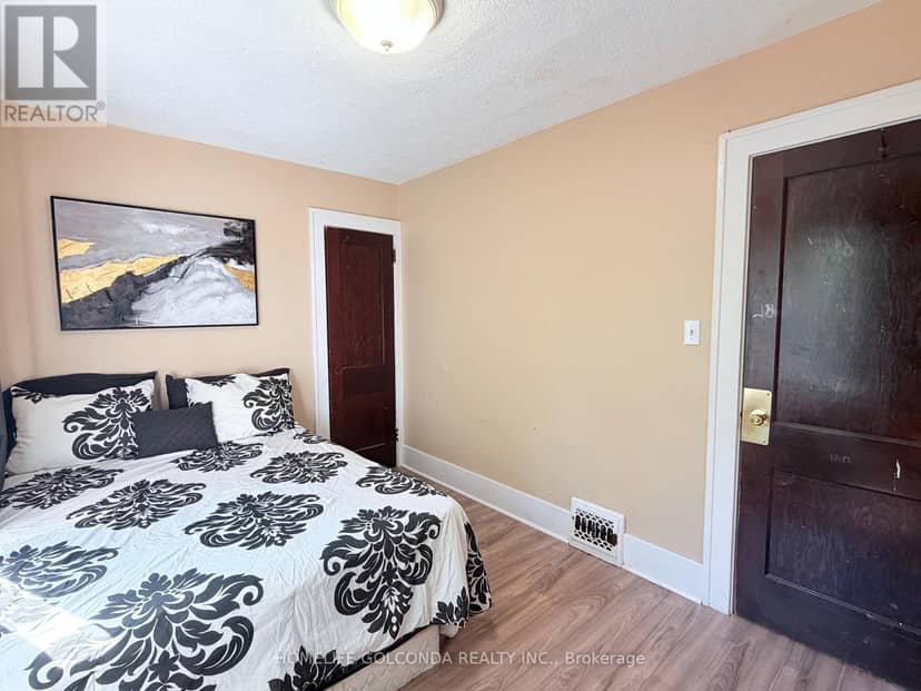 3203 Linwood Place — photo 22 of 40
