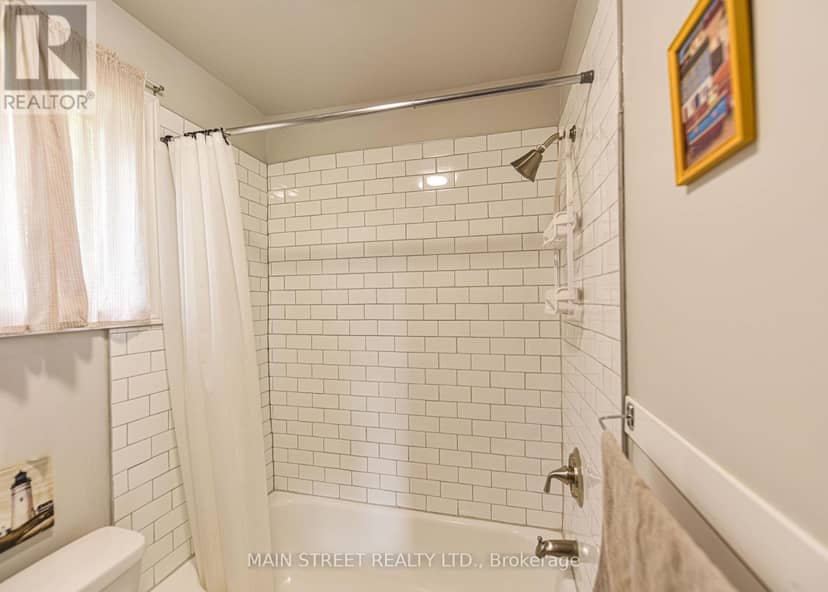 20 - 230 Lake Dalrymple Road — photo 31 of 40