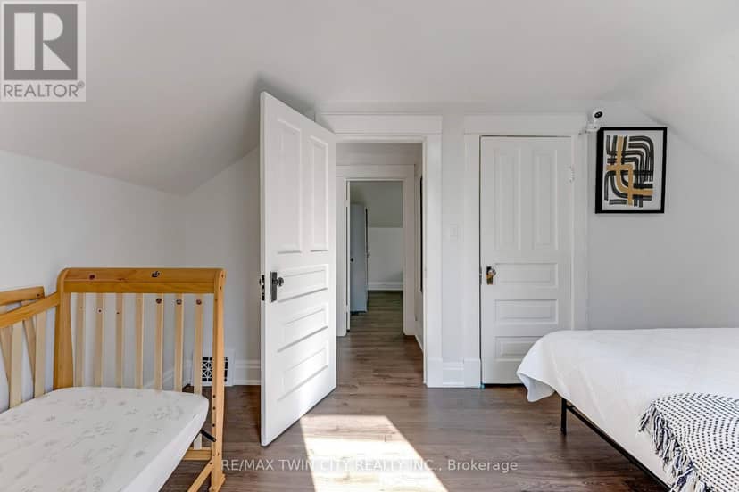 116 Victoria Avenue — photo 27 of 40