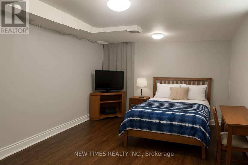 190 Glendale Avenue — photo 9 of 11