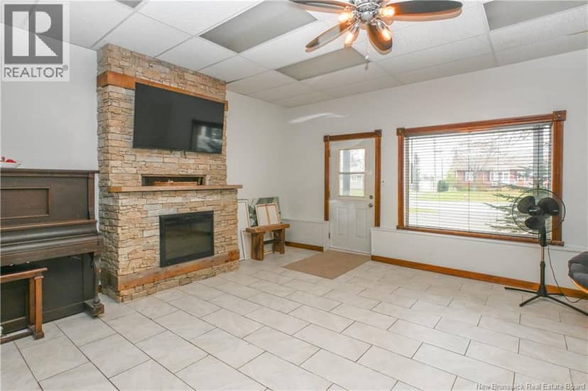 4199 Principale Street — photo 16 of 40