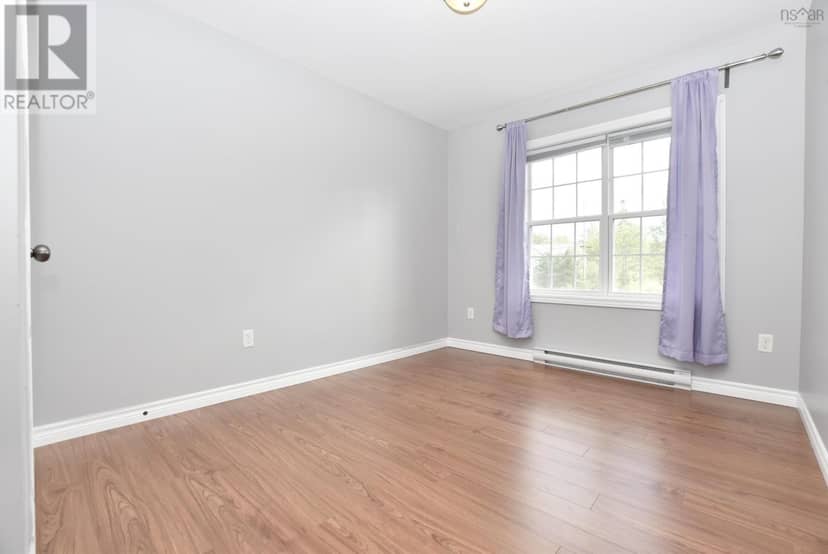 82 Bonavista Avenue — photo 11 of 33